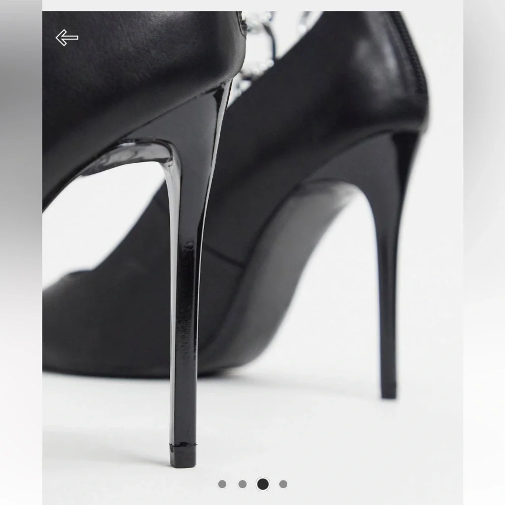 Truffle collection black heel with chunky chain ankle detail